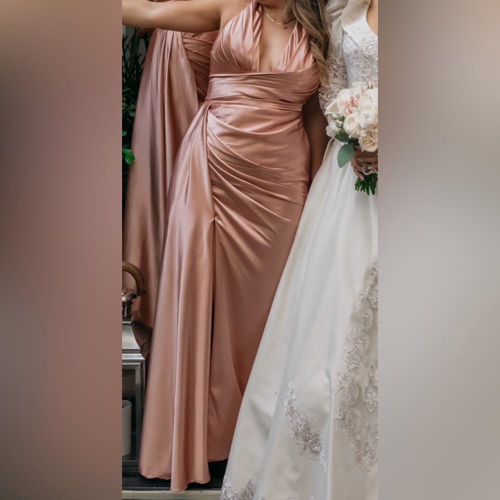 Eightale Halter V-Neck Prom, Bridesmaid, dress. Dusty rose color size 10